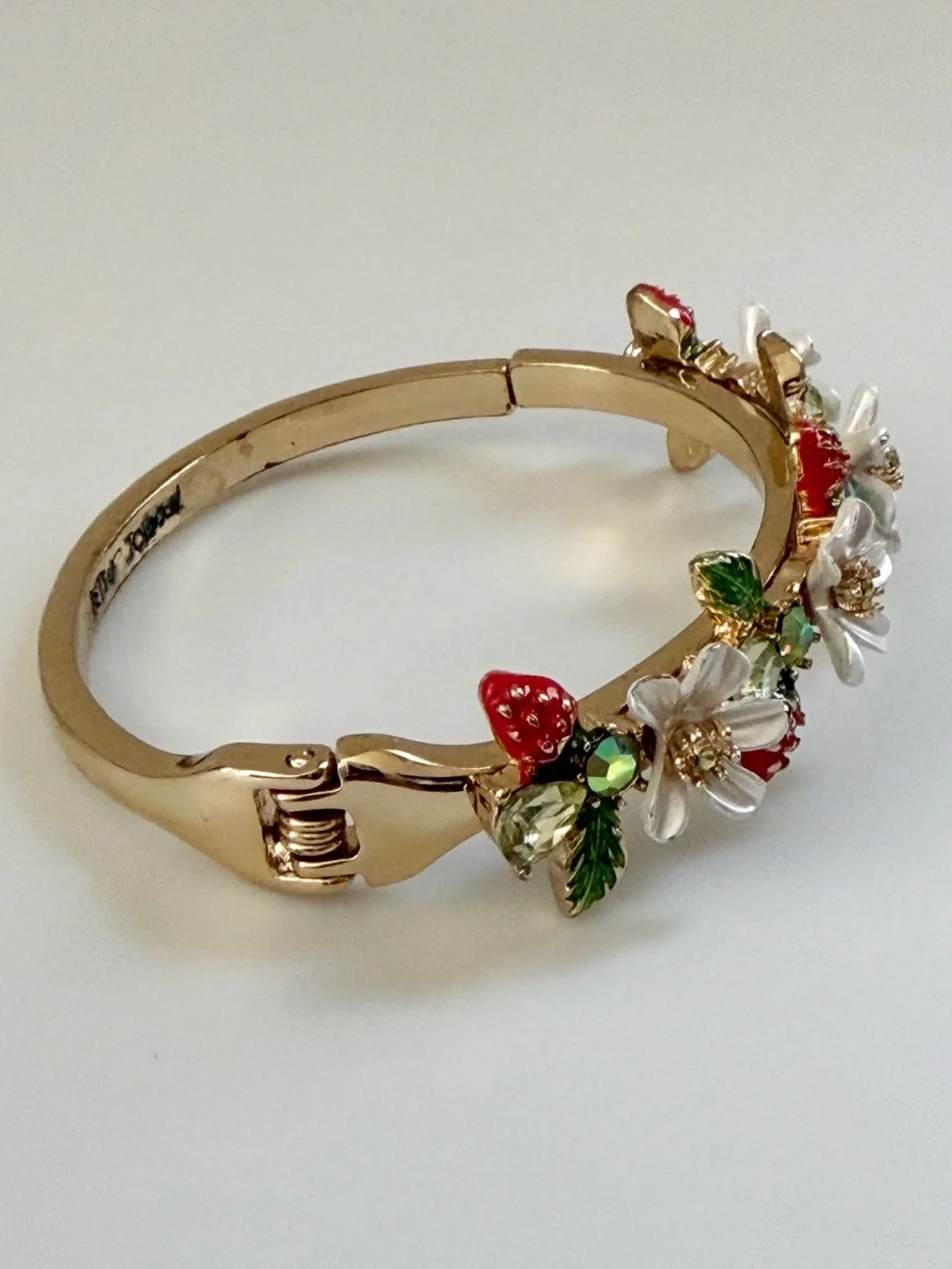 Betsey Johnson Strawberries White Flowers Gold Tone Hinge Bangle Bracelet